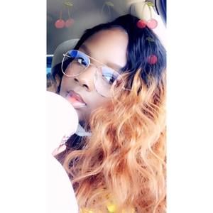 Meet your Posher, Lakavia